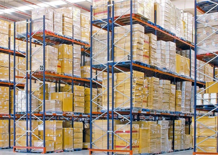 paletni regali visoki